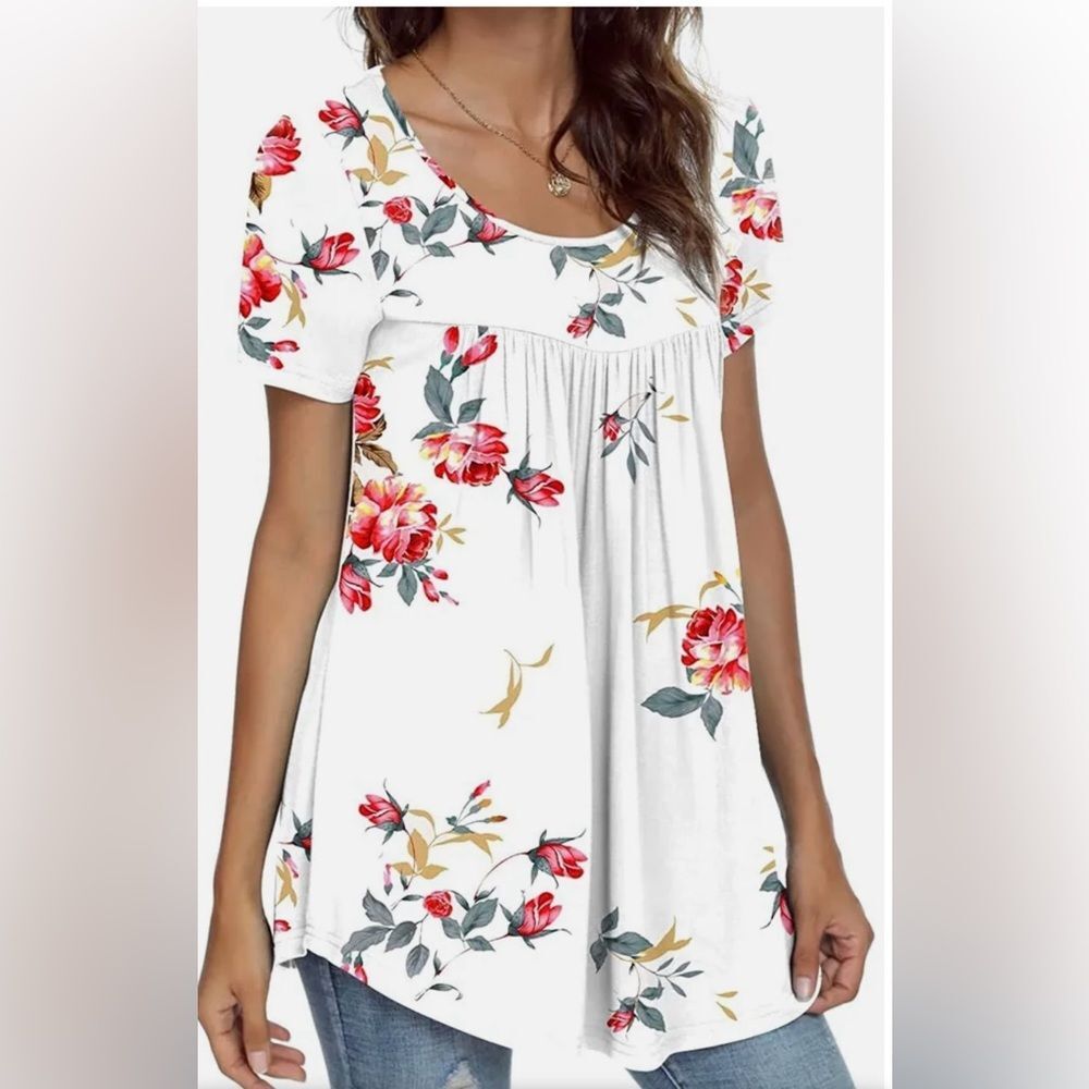 Cathy short sleeve floral pleated flowy fit blouse